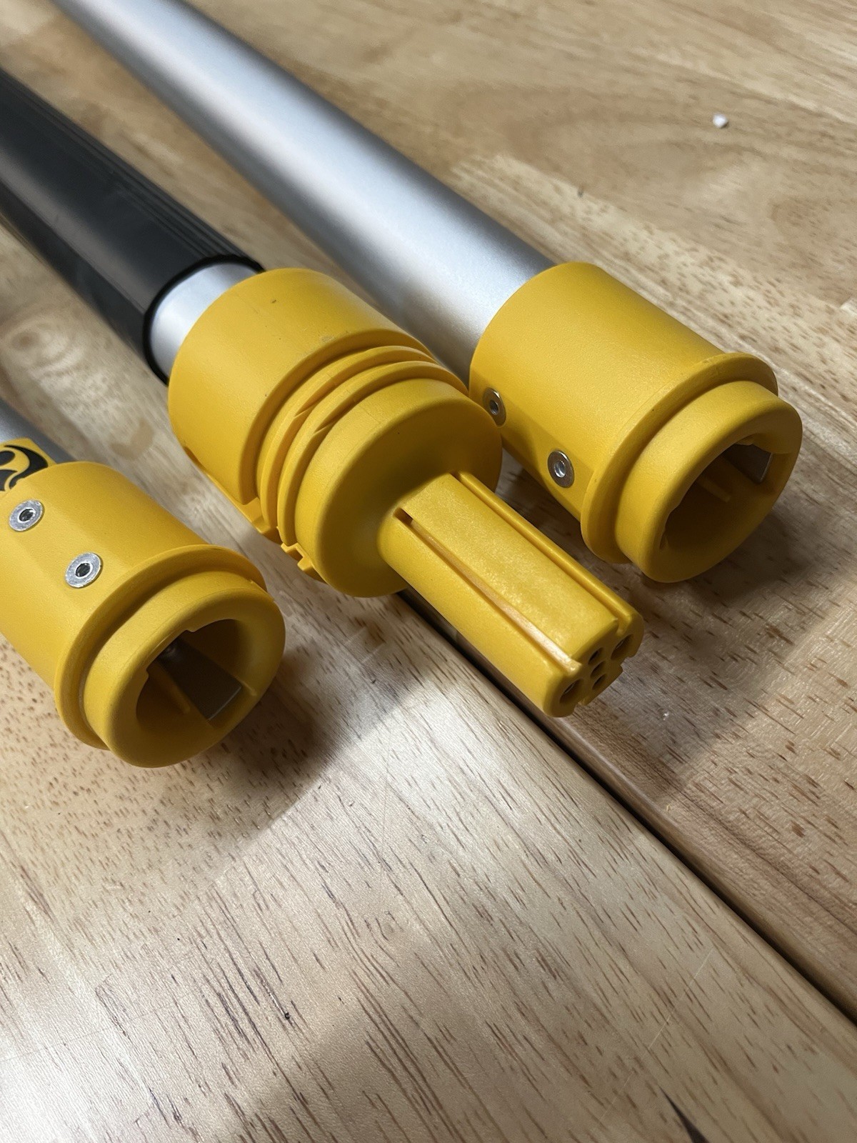 New DeWalt DCPPR320D1 20V MAX* 1-1/2 in. Cordless Pole Pruner (TOOL ONLY) P4-01