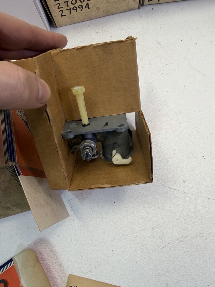 Briggs & Stratton 298567 Carburetor