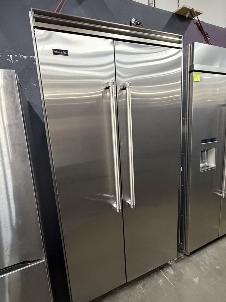 Viking Professional 42 Refrigerator - VCSB5423SS Scratch Dent Make Offer