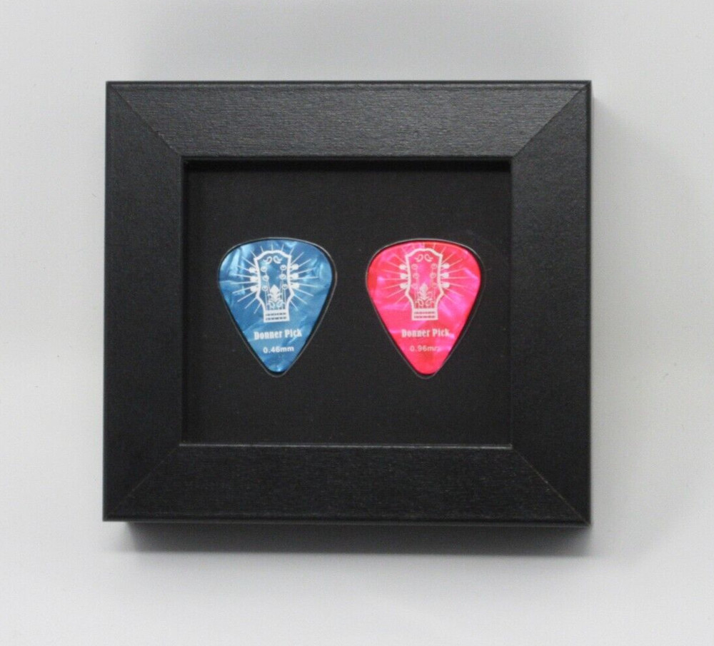 2 GUITAR PICKS (NOT INCLUDED) SMALL DISPLAY FRAME