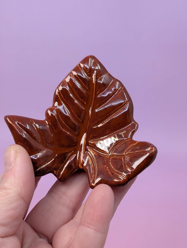 Cunty Leaf Ashtray