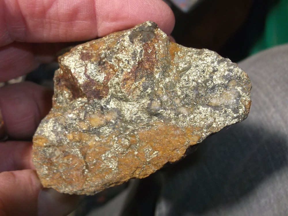 gold silver copper ore, 193 grams samples ,ore high grade .