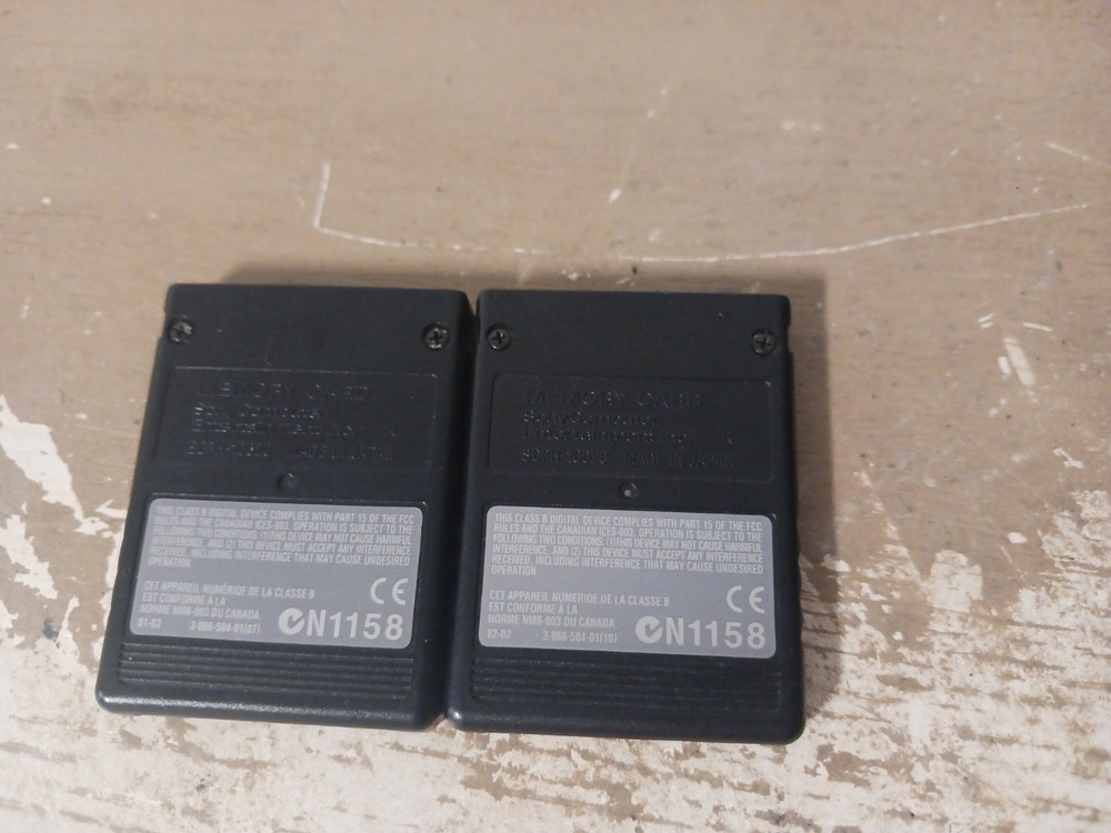 2 Ps2 Oem Memory Cards. 8mb.