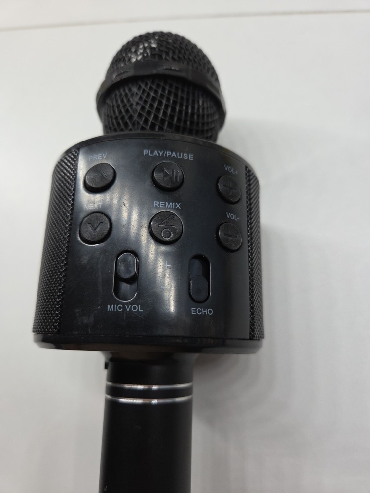 Karaoke Mic Bluetooth Black - Works - Needs Charging Cable