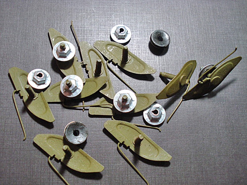 10 pc Ford fender body side trim moulding clips sealer nuts 1-1/4" - 1-1/2" NORS