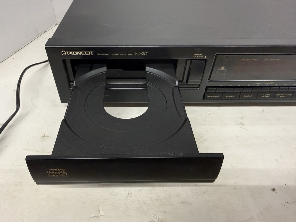 Pioneer Compact Disc CD Player PD-201 (NO REMOTE)