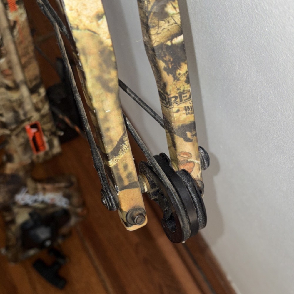 Invader HP Camouflage Crossbow High Performance Model in Camouflage Pattern