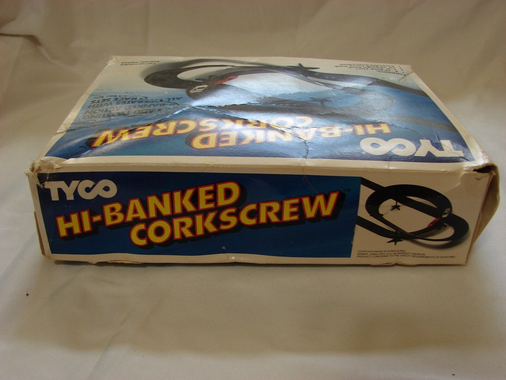 Tyco #6738 Hi-Banked Corkscrew