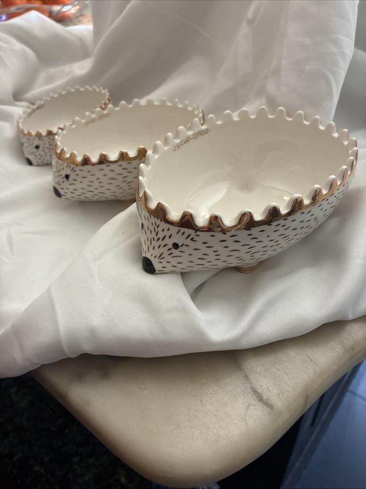 Nesting Hedgehogs Ceramic Figural Measuring Cups Bowls Lot Set 3 Creative