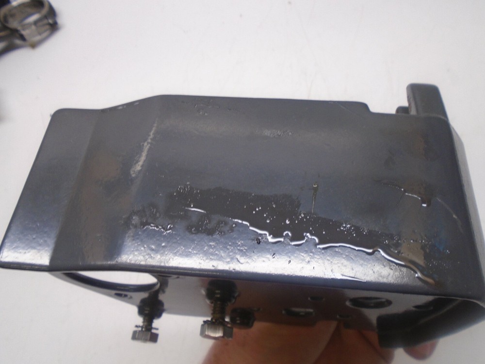 D4 OMC Cobra 0913775 3850455 Engine Cable Bracket