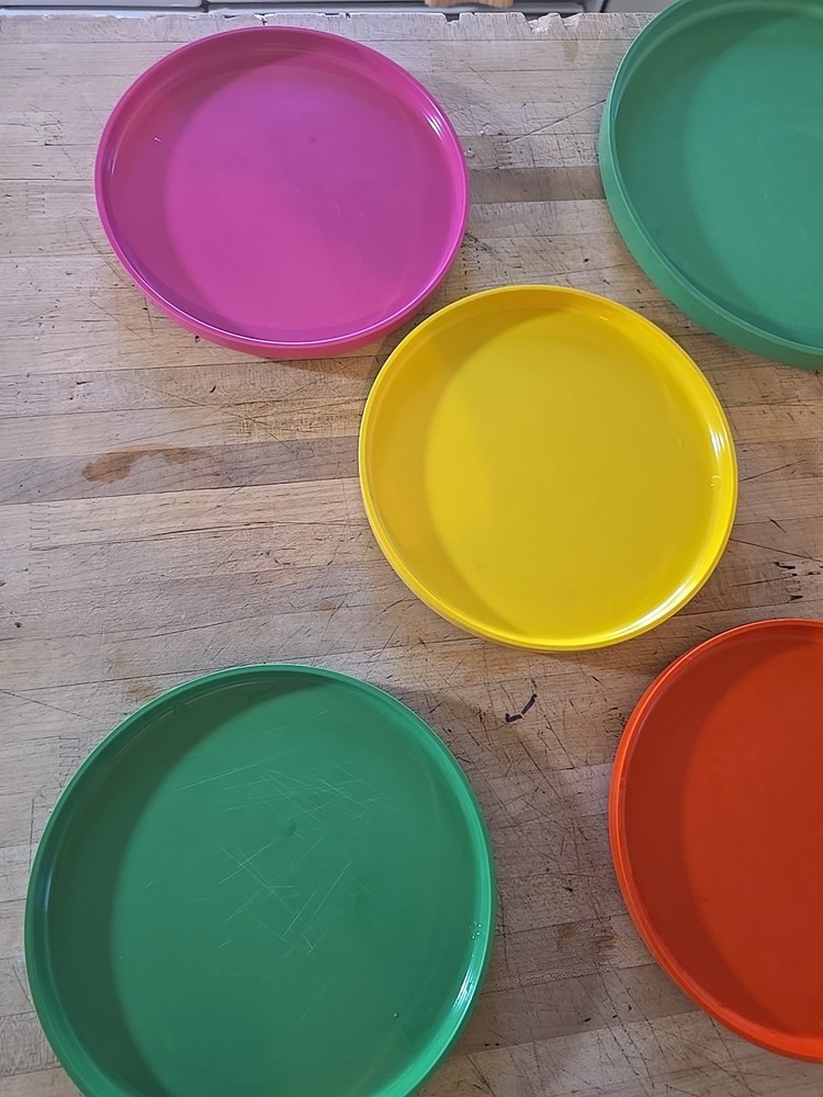 Vintage Heller Massimo Vignelli 8 Piece Rainbow Dining Set MCM Plastic EUC