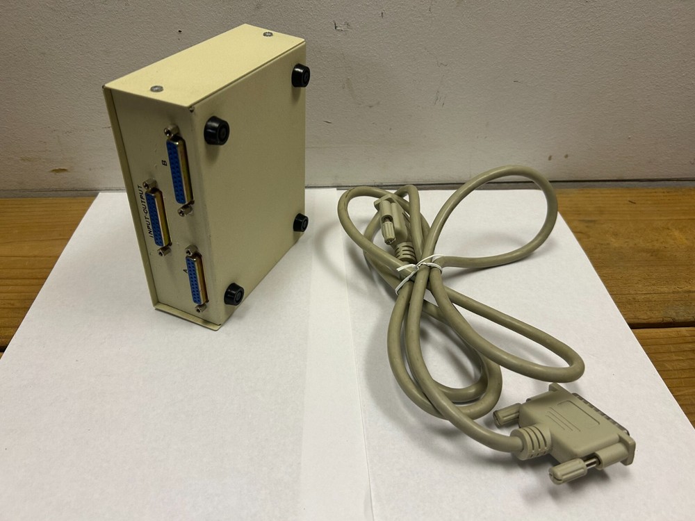 Vintage Manual 2 PORT A/B Data Transfer Switch Box B & 6 ft. Cable
