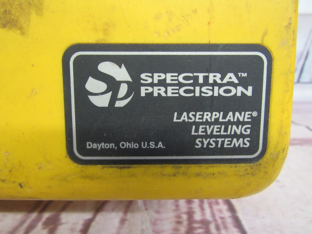 Spectra L500C Self-Leveling Precision Laser with Receiver
