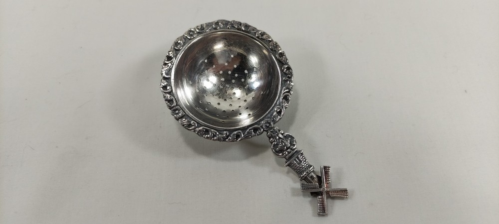Vintage Dutch Silver Plated Windmill Over Cup Tea Strainer Rotating Sails HH 90