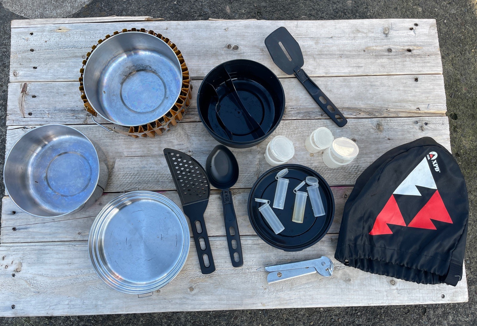 MSR Alpine XPD Set 18 Pieces & Heat Exchanger Pots & Handle 8.5" Dia.