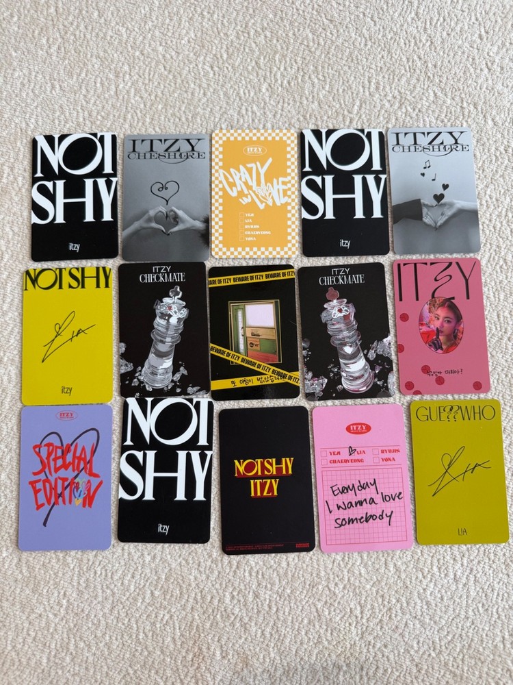 ITZY - OFFICIAL PHOTOCARDS (USA)