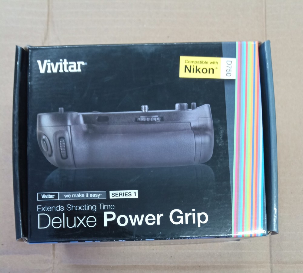Battery Grip for Nikon D750