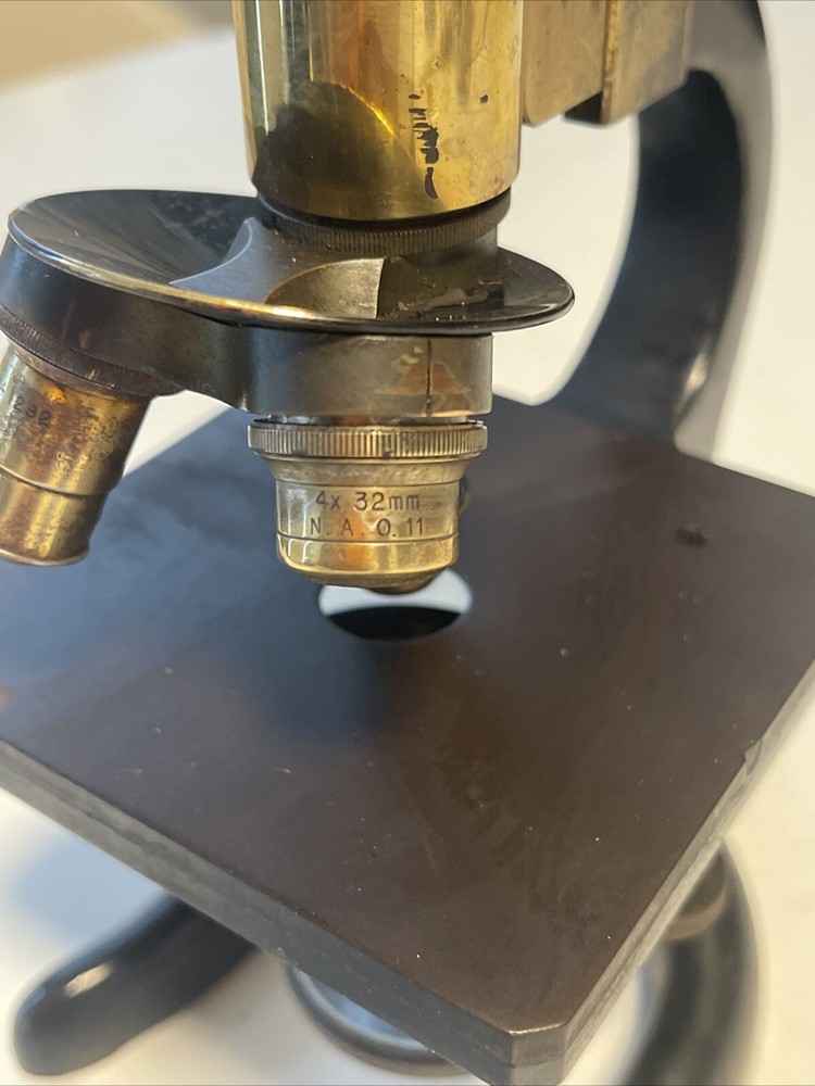 ANTIQUE ERNST LEITZ WETZLAR BRASS MICROSCOPE No 162775