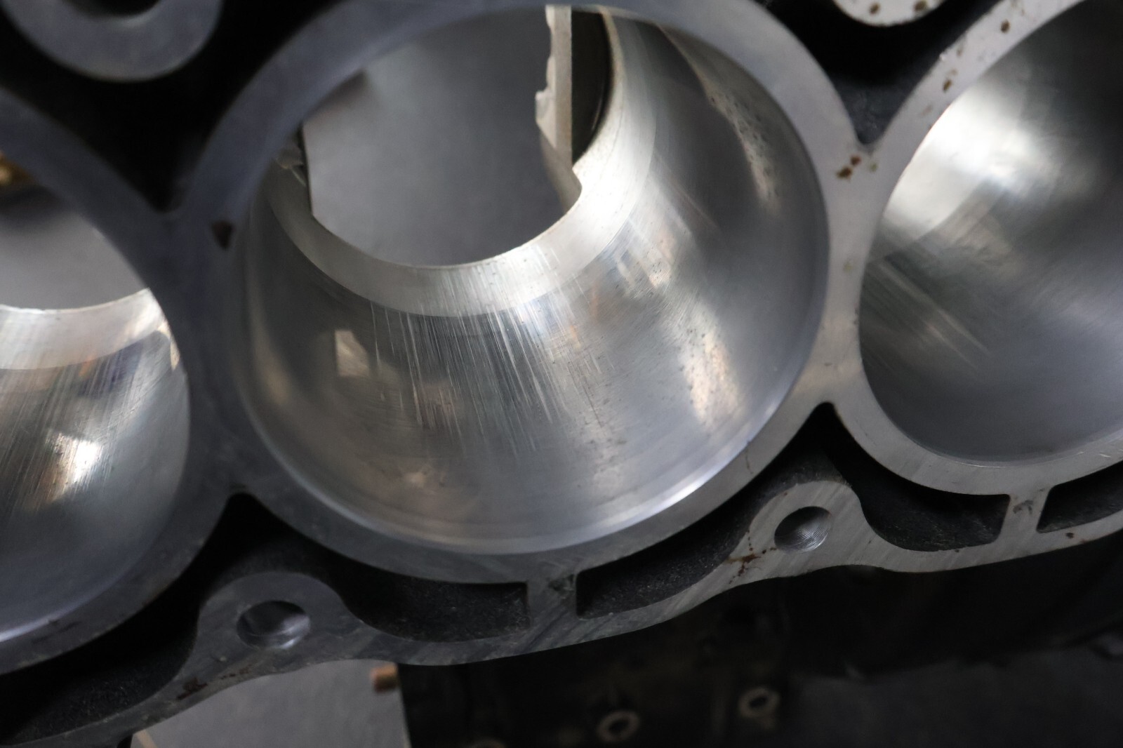 HONDA 2007 CBR1000RR CBR1000 ENGINE CYLINDER MOTOR BLOCK UPPER CRANKCASE