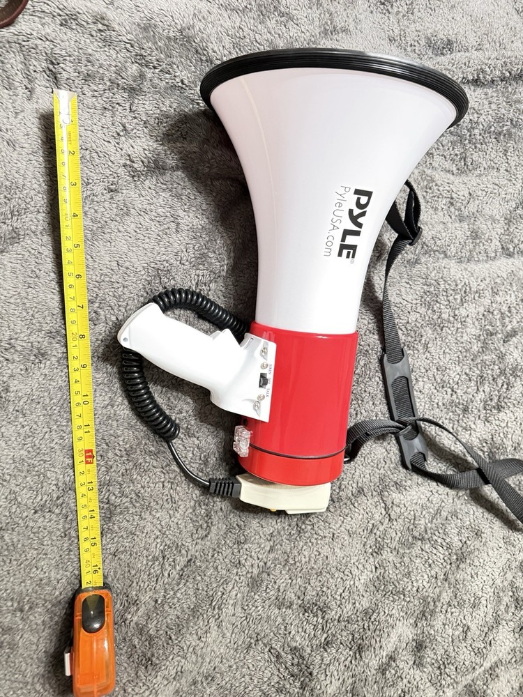 pyle bullhorn