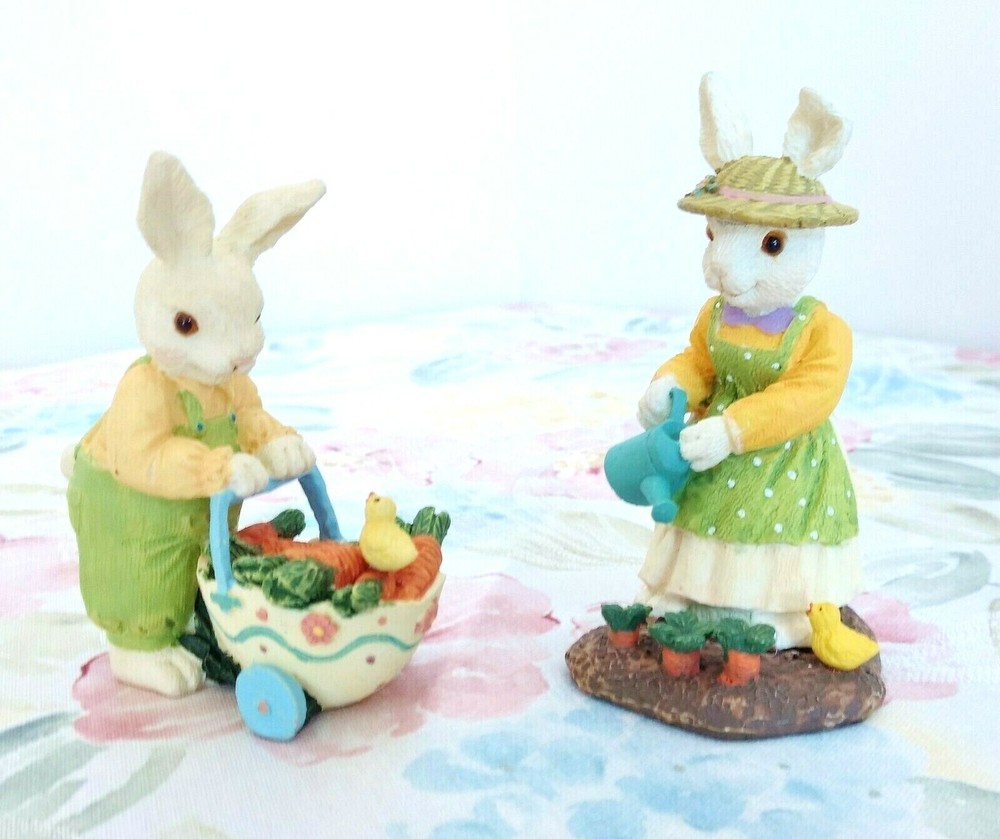 BUNNY FIGURINES GARDENING
