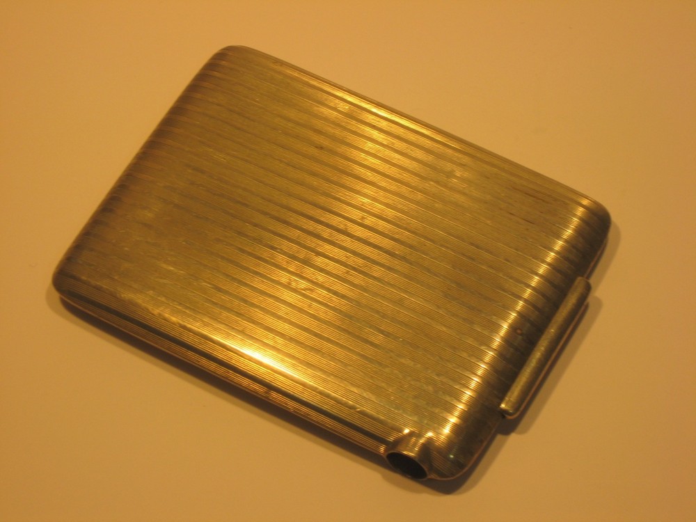Taico Spring Loaded Cigarette Case 1921