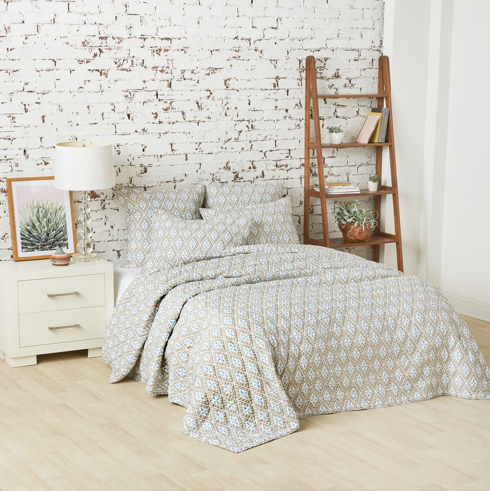 Liam Sky Bedding