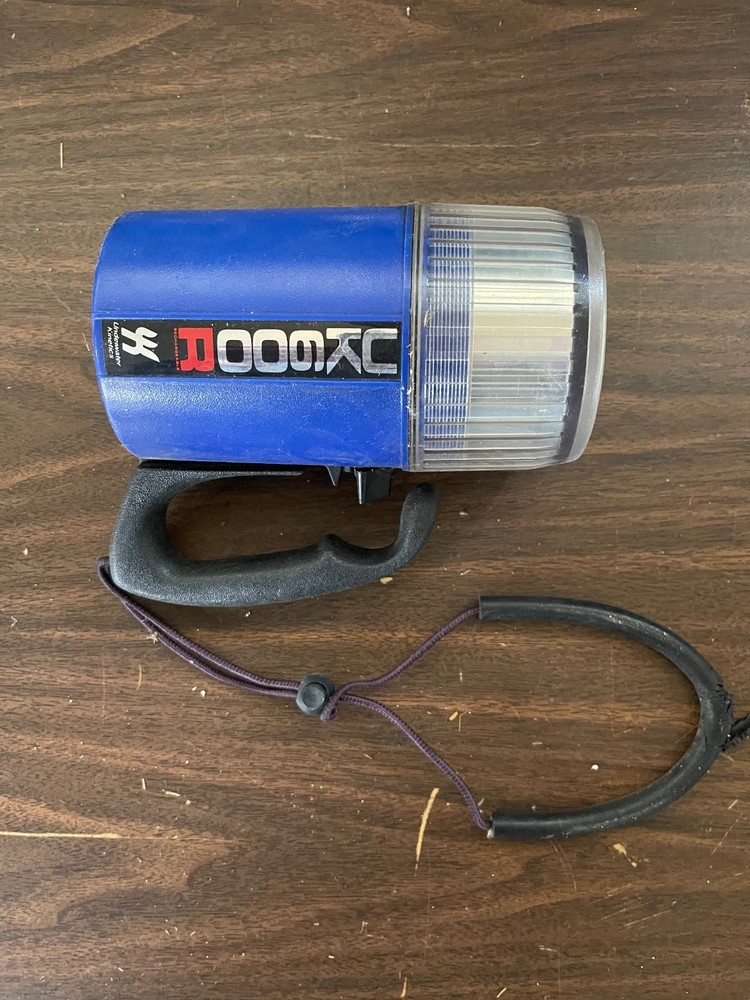 UNDERWATER KINETICS UK600R DIVE LIGHT