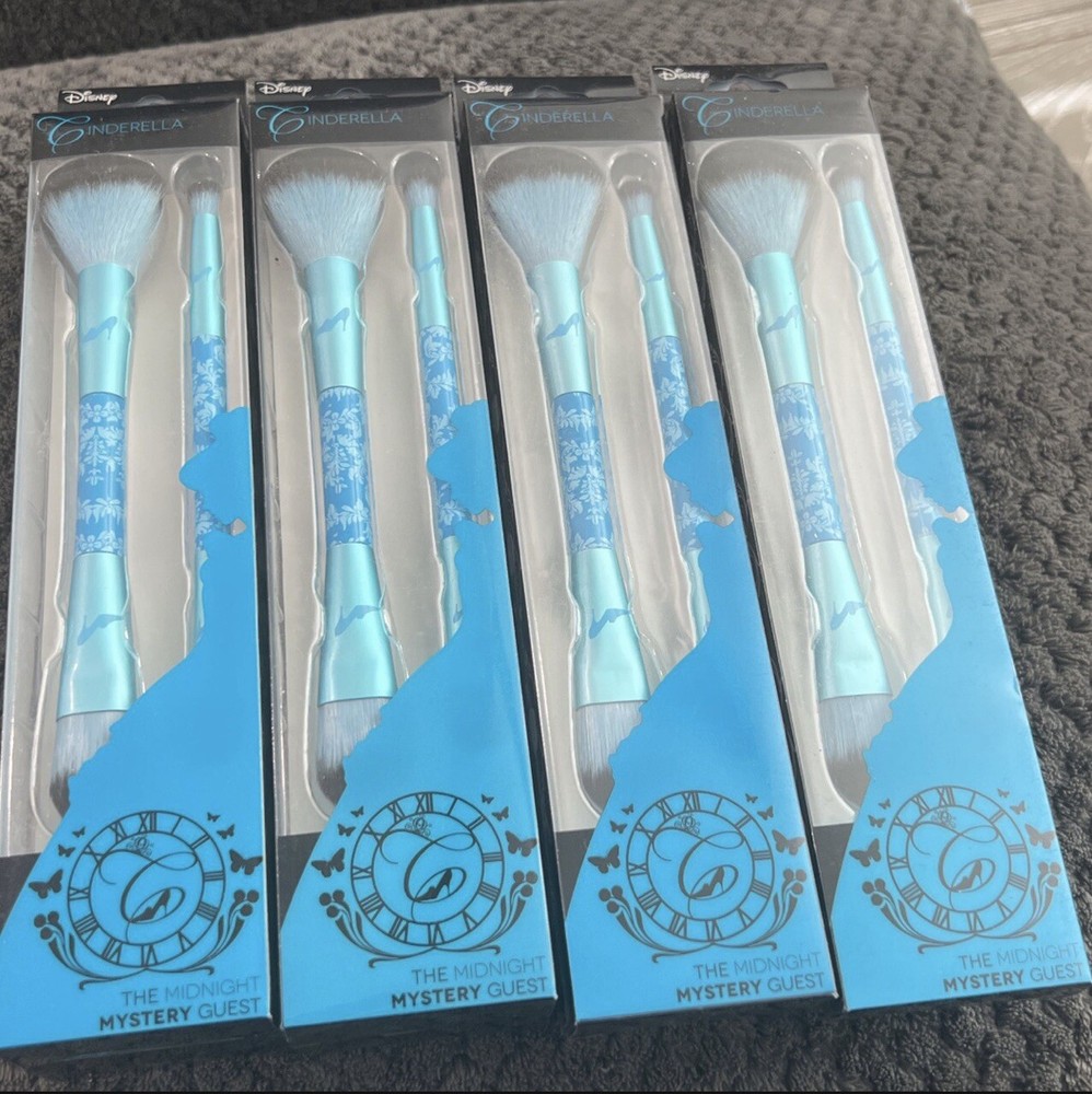 Disney Makeup Brush One Set Only