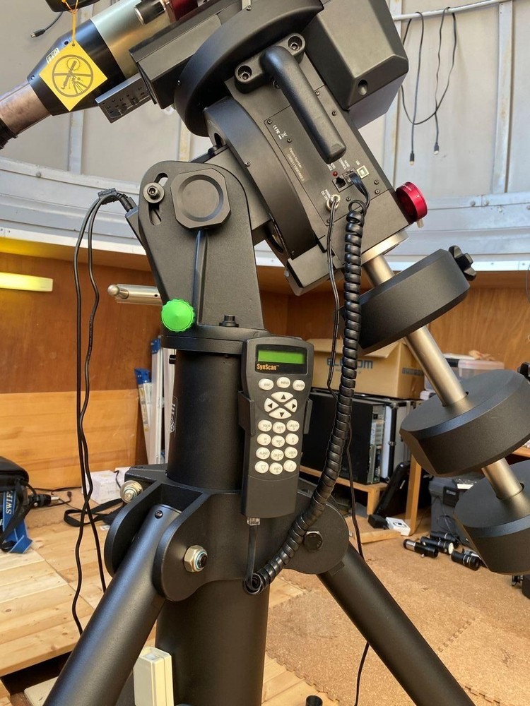 Sky-Watcher EQ8-RH Mount + Tripod Counterweights Hand Controller Tripod