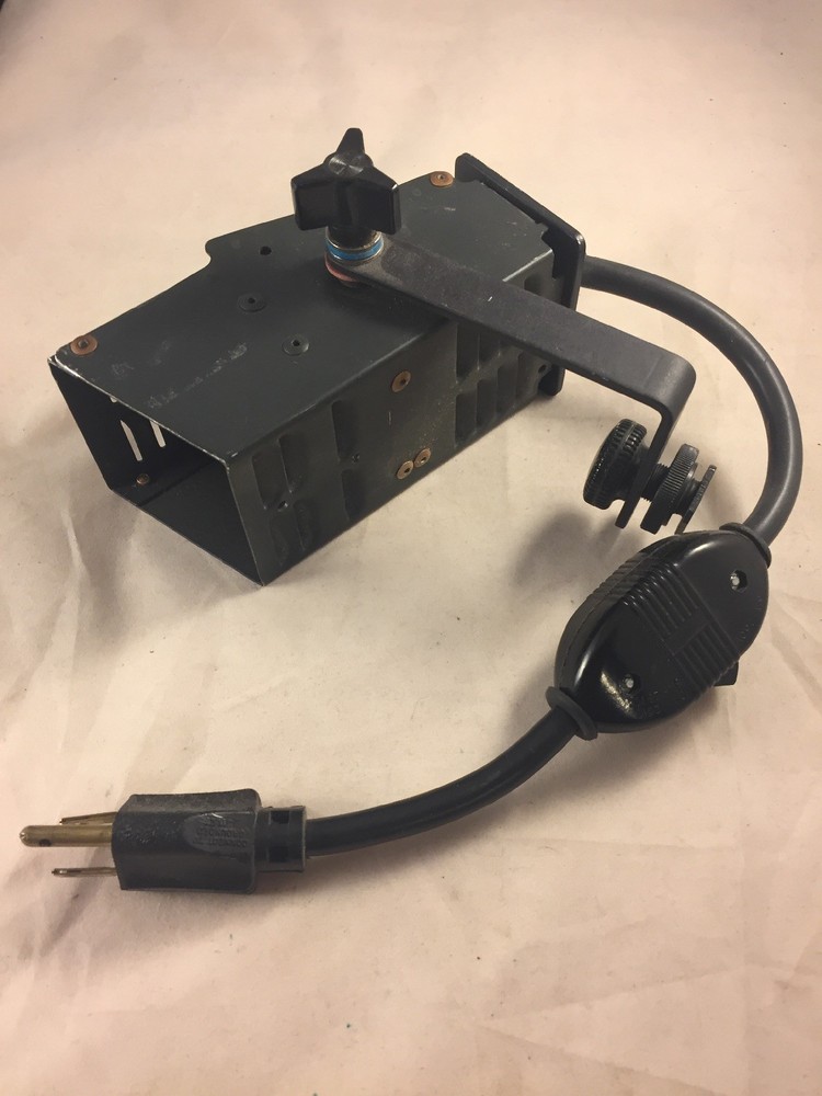 Retro Cool-Lux Mini Cool Light Working Condition Vented Photo Studio
