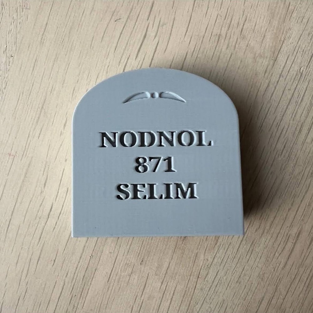 Red Dwarf Nodnol Sign Desk Display Gift Idea