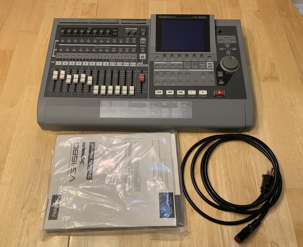 Roland VS-1680 V-Xpanded 24-Bit Digital Recording Studio Workstation W/2 VSF-2