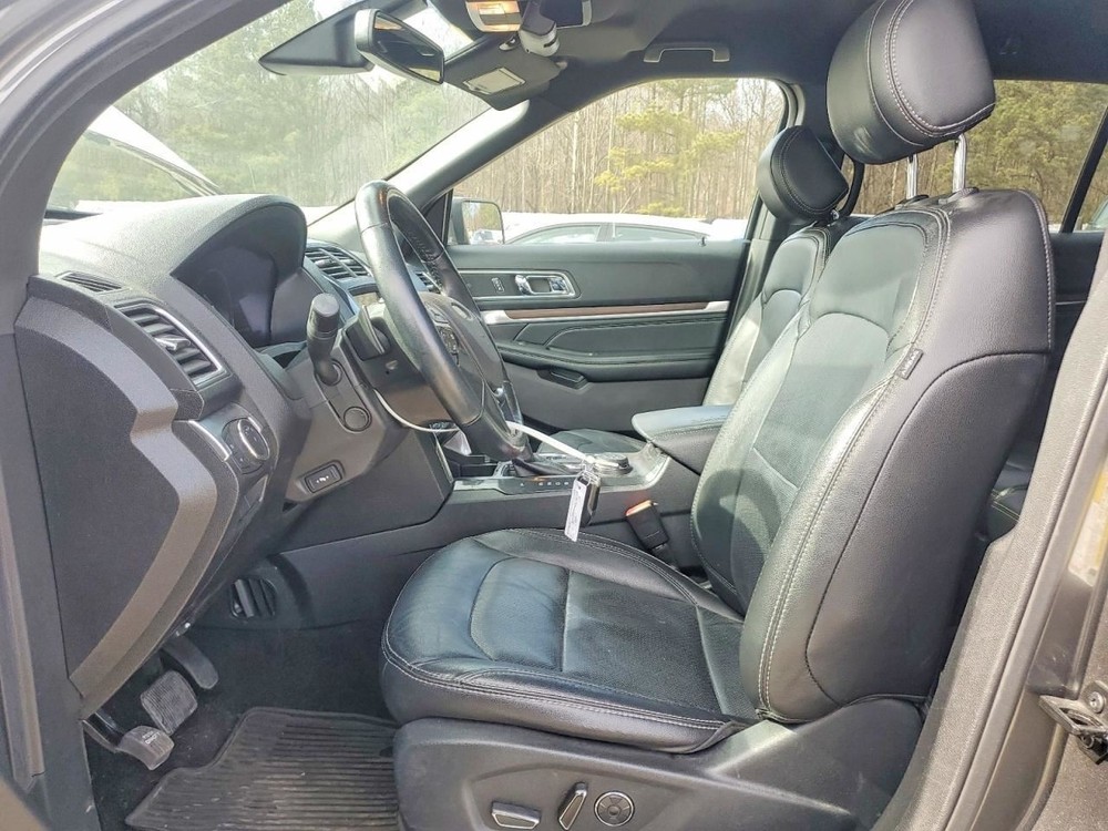 Fuse Box Engine Fits 17 EXPLORER 4951483