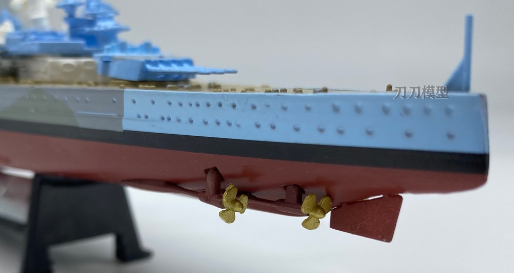 1:1000 King George V-class battleship model
