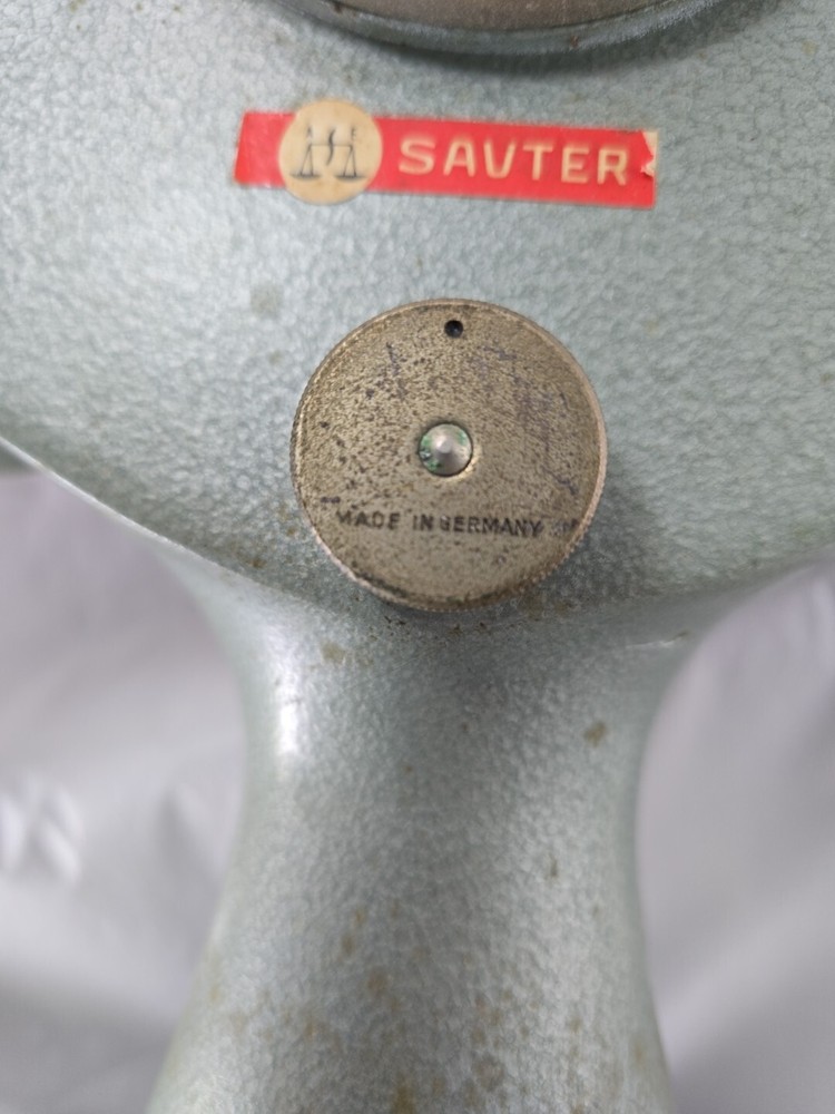 Vintage August Sauter Scale