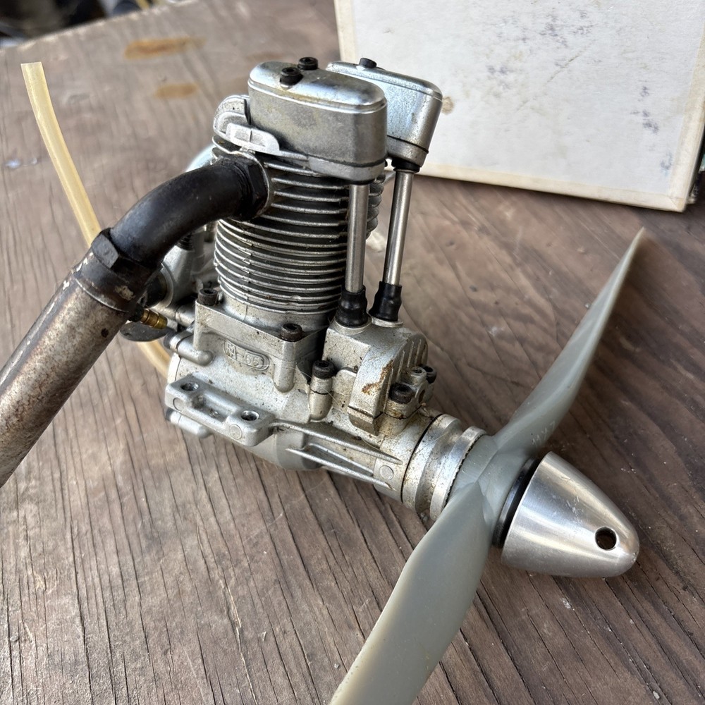 Saito FA-65 Four Cycle RC Model Airplane Engine, FA 65,