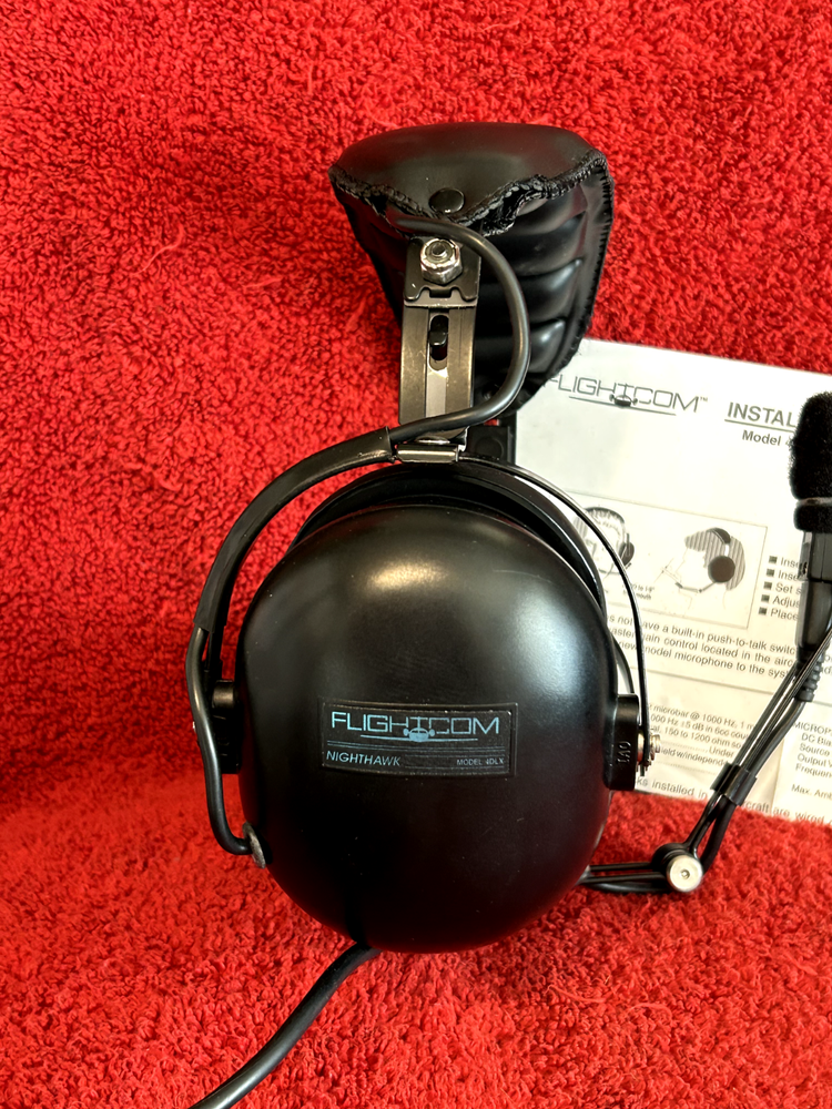 FLIGHTCOM NIGHTHAWK 4DLX NOISE ATTENUATING STEREO/MONO AVIATION HEADSET