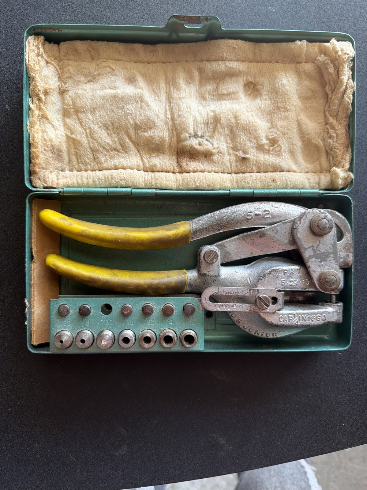 Roper Whitney No. 5 Jr. Hand Punch Kit, Complete