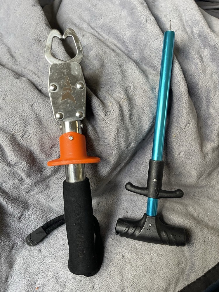 Fishing Hook Remover Tool Silver Black Orange Handle Handheld Hook Removal