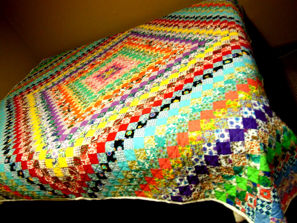 VTG UNUSED UNWASHED HAND & MACHINE STITCHED TINY PATCHWORK POSTAGE STAMP QUILT