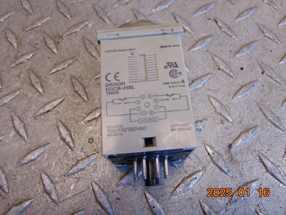 OMRON H3CR-HBL TIMER