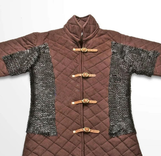 Medieval Gambeson with Chainmail Voiders ,9 mm Flat Riveted with Soiled Ring