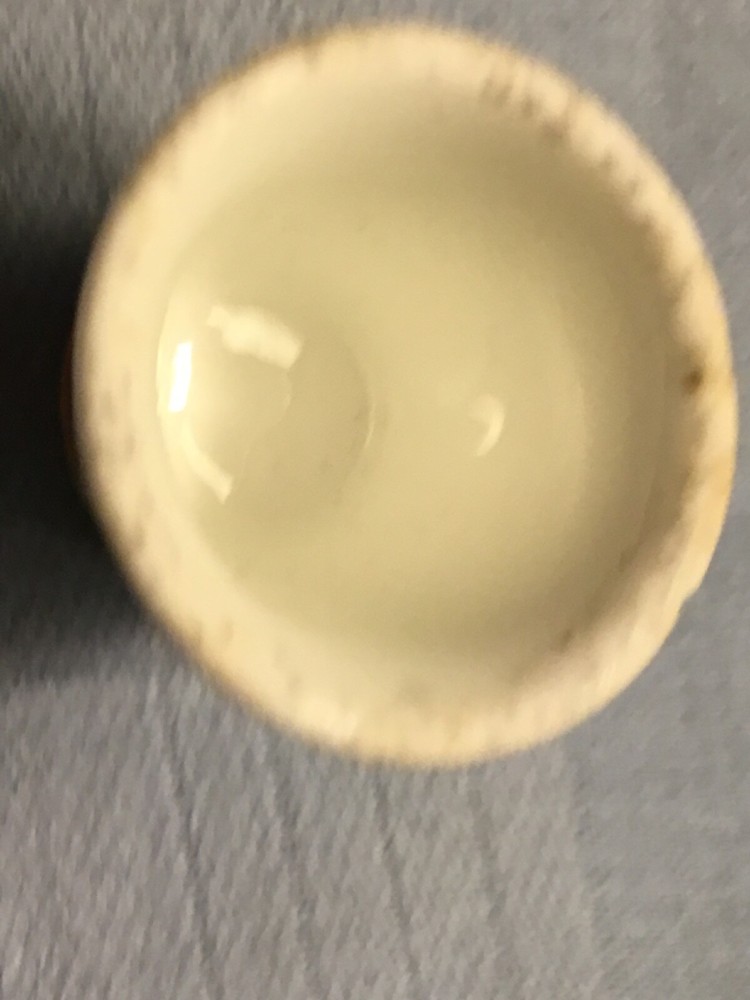 Thimble - Little Girl - Big Hat - e