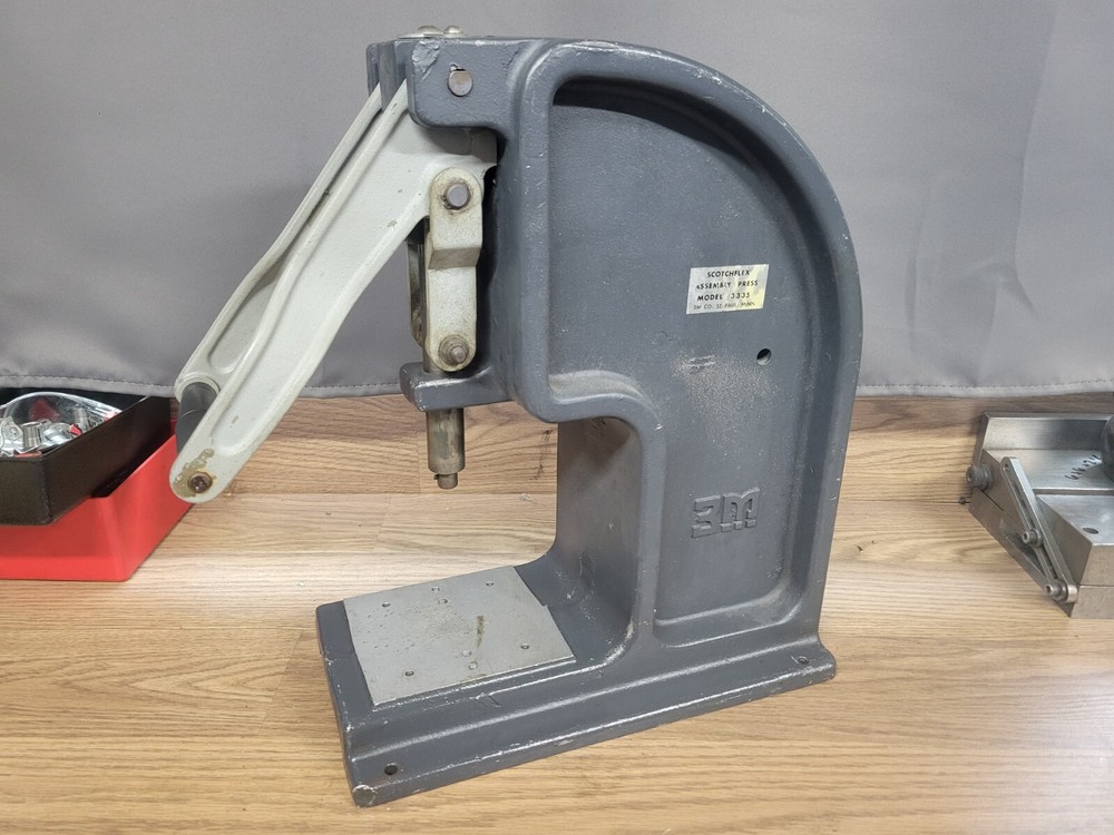 3M SCOTCHFLEX 3335 ASSEMBLY PRESS