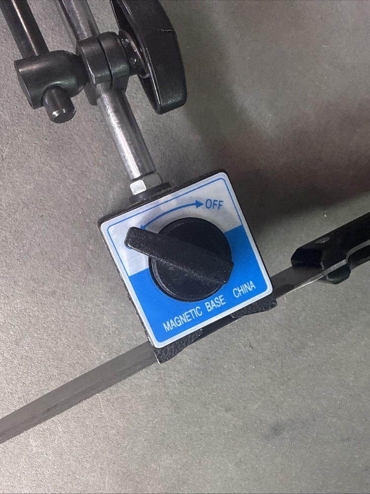 Multipositional Magnetic Base w/Fine Adjustment