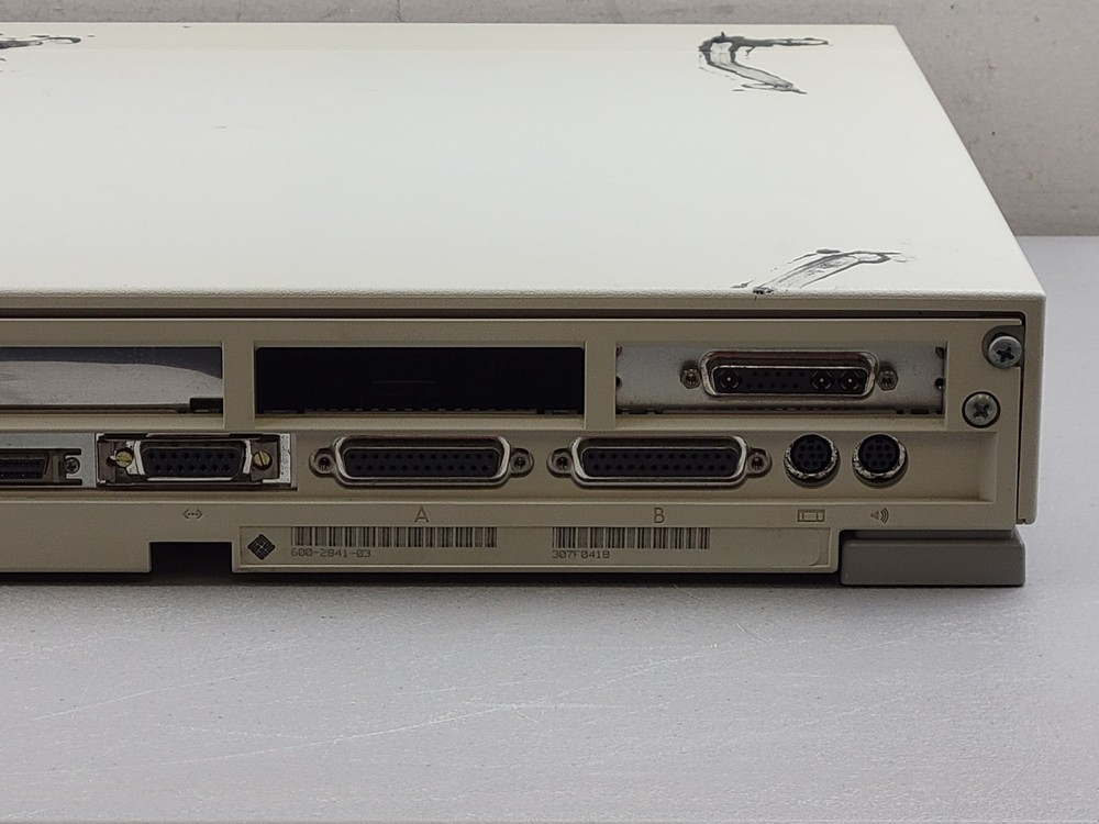 Sun Microsystems 147B SPARCstation 2 UNIX Computer Workstation - *POWERS ON*