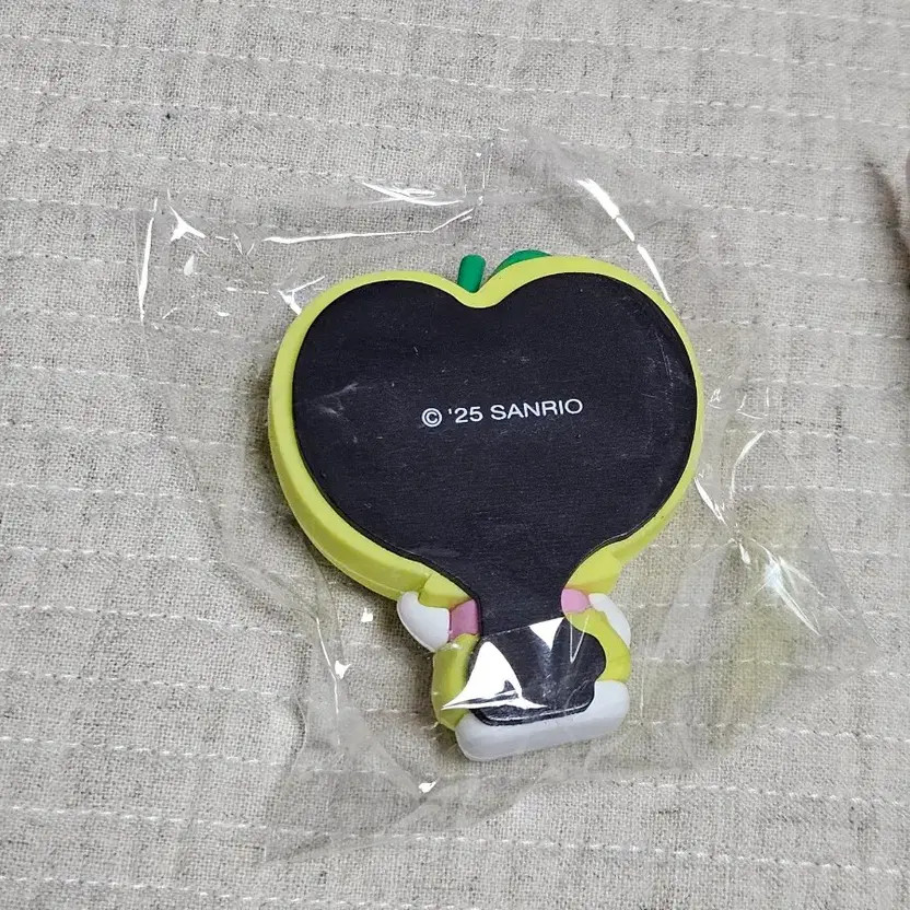 Sanrio Hello Kitty Fruit Magnet Lemon Green