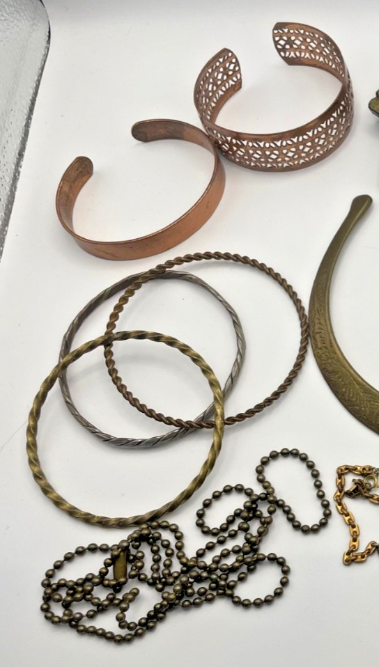 Vintage Brass Wearable Jewelry Lot 17 Pc Mixed Metals Brass tone Copper tone 1lb