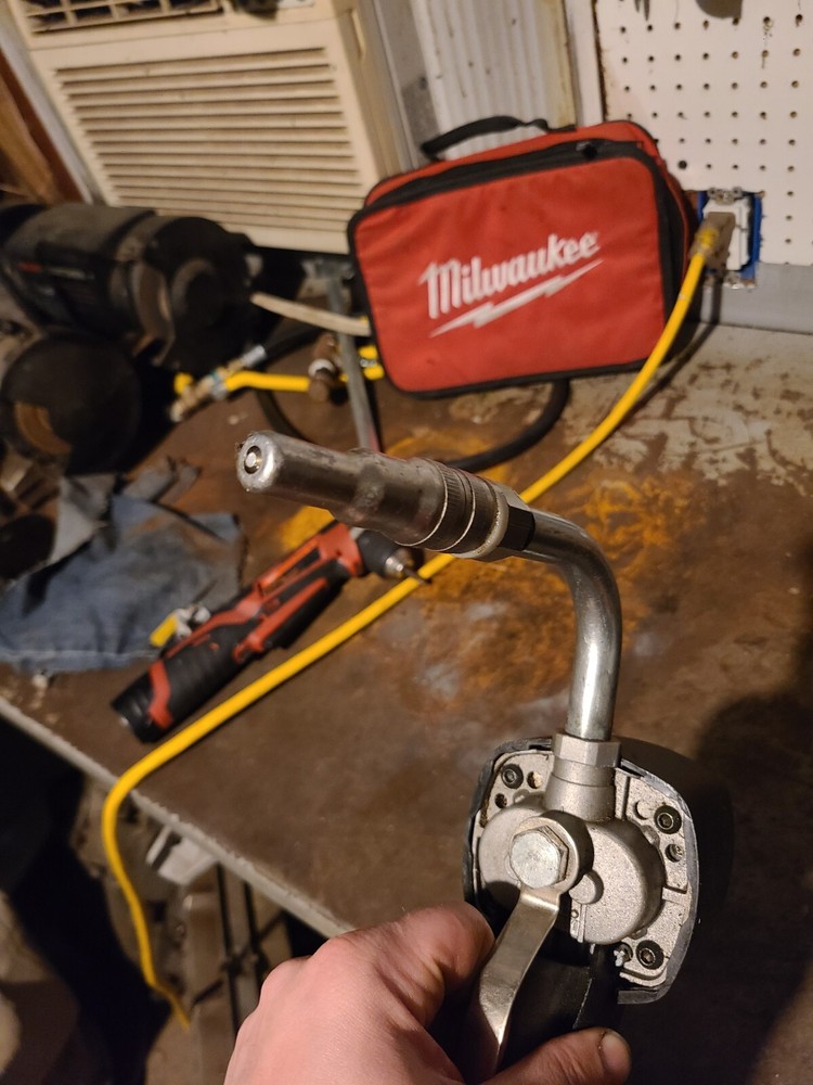 Balcrank Digital Oil Control Gun